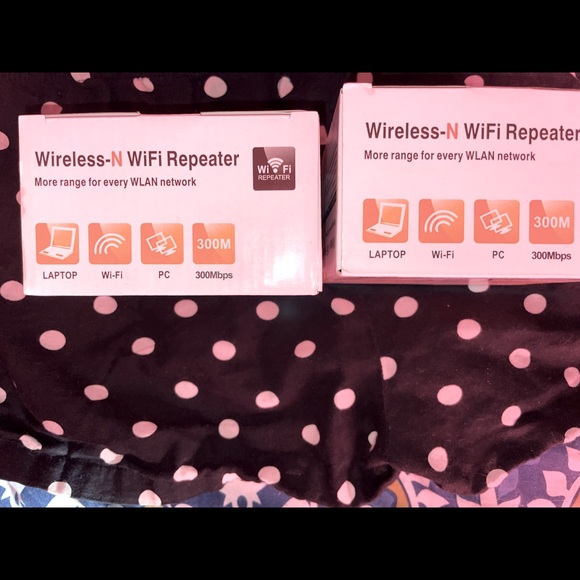Wireless-N Wi-Fi Repeaters.I have two of them either 25 for 1 or 45 for both - Picture 4 of 4